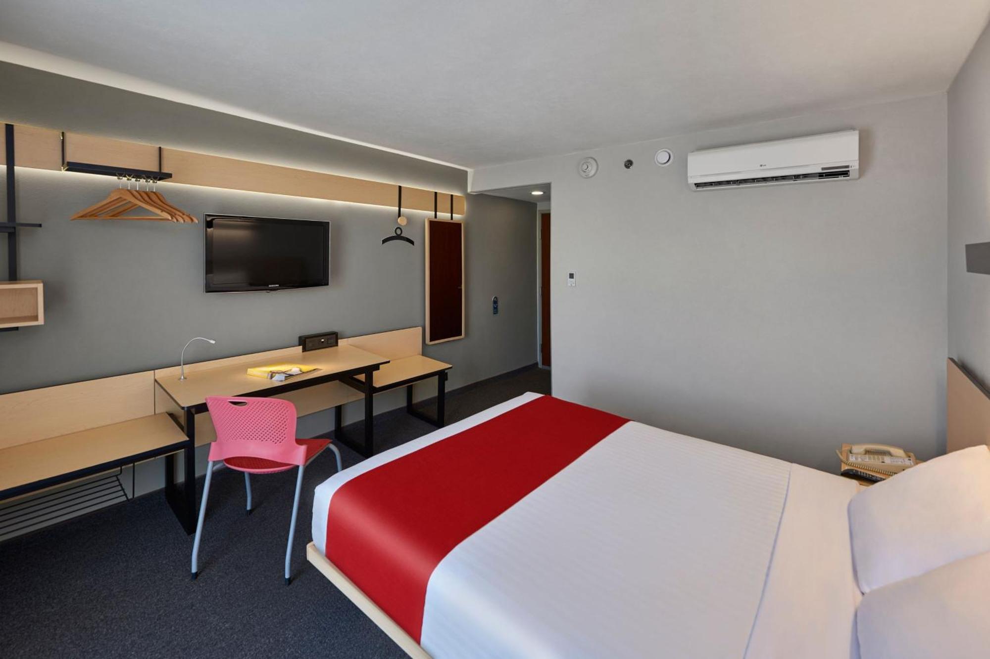 City Express By Marriott Irapuato Norte Bagian luar foto