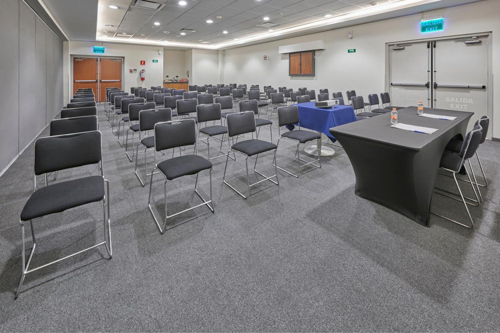 City Express By Marriott Irapuato Norte Bagian luar foto