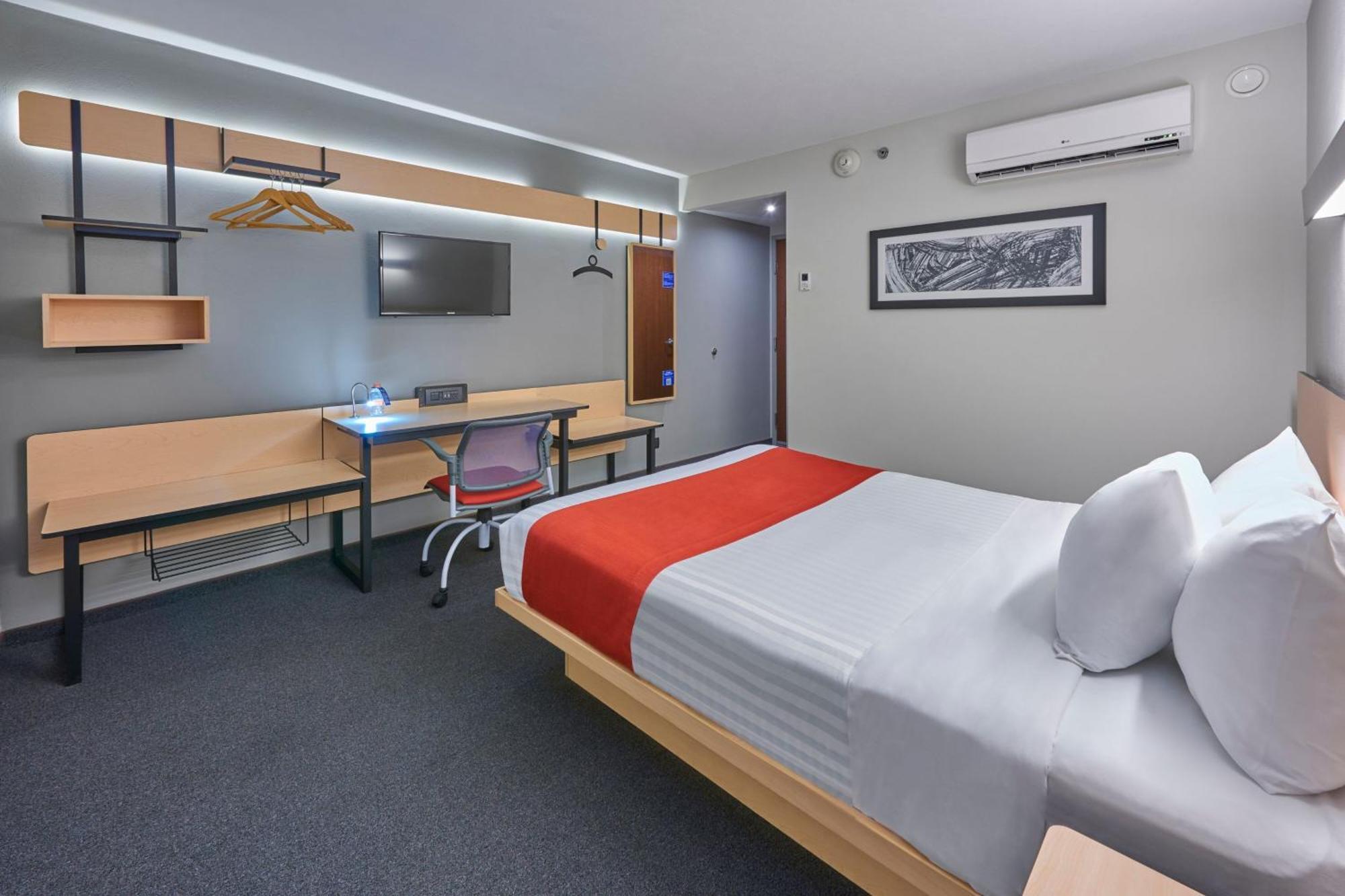 City Express By Marriott Irapuato Norte Bagian luar foto